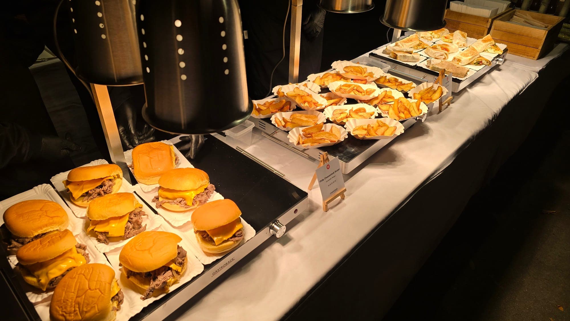 Grill-Buffet von charlyfresh bei einem Firmenevent in Wien